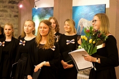 Kuulaja_Karin lilledega