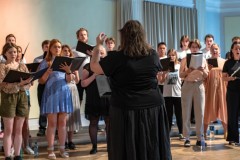 240530_1663_Sireen-ja-EKA-kammerkoor_Mustpeades_proov_7