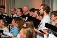 240530_1699_Sireen-ja-EKA-kammerkoor_Mustpeades_proov_7