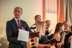240530_1718_Sireen-ja-EKA-kammerkoor_Mustpeades_proov_8