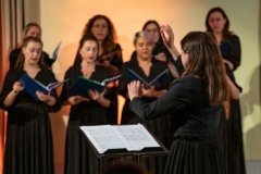240530_1892_Sireen-ja-EKA-kammerkoor_Mustpeades_kontsert_8